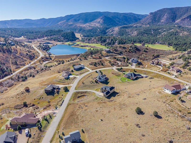 5291 Country Club Dr, Larkspur, CO 80118
