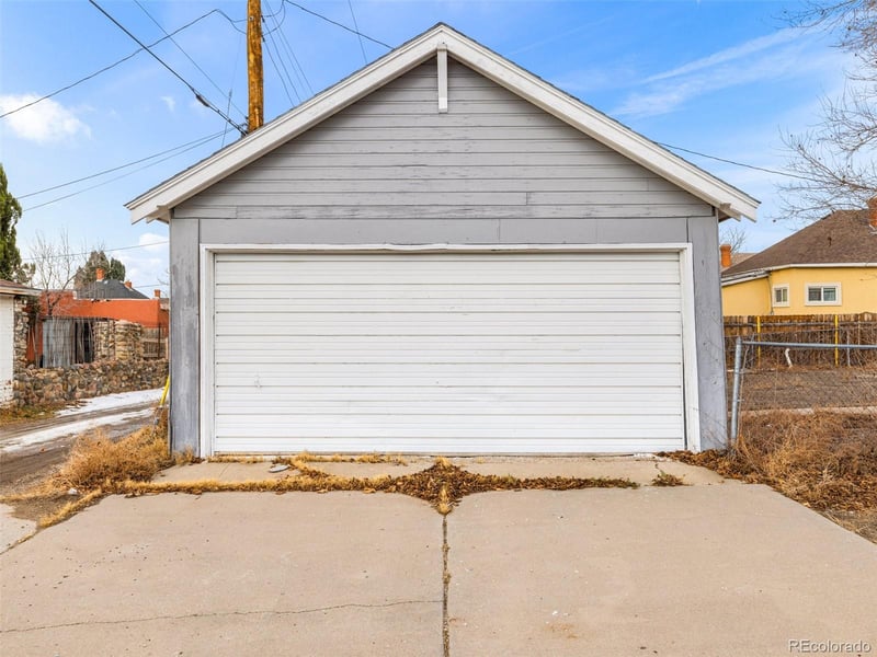 1026 E 9th St, Pueblo, CO 81001