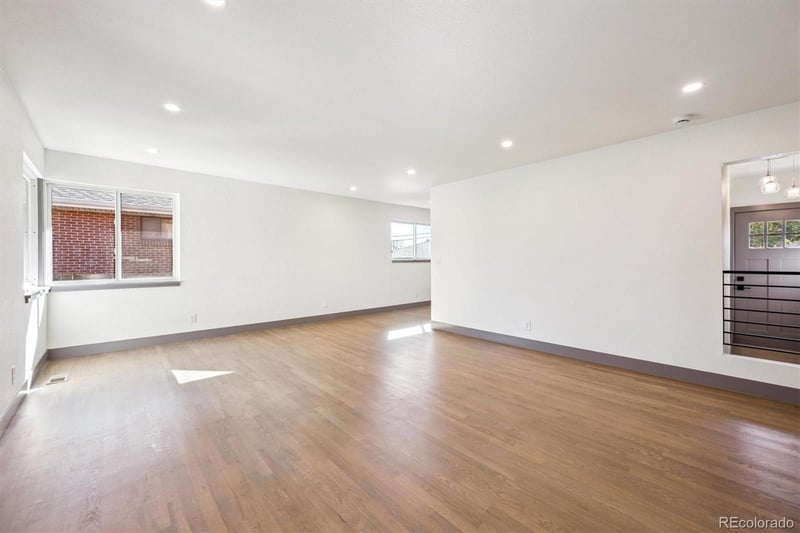 3323 Poplar St #3323, Denver, CO 80207