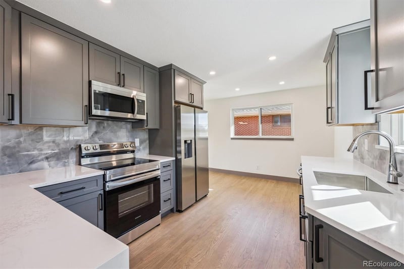 3325 Poplar St #3325, Denver, CO 80207