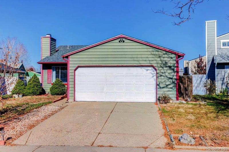 19335 Batavia Pl, Aurora, CO 80011