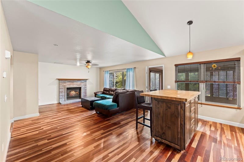 6260 Gemfield Dr, Colorado Springs, CO 80918