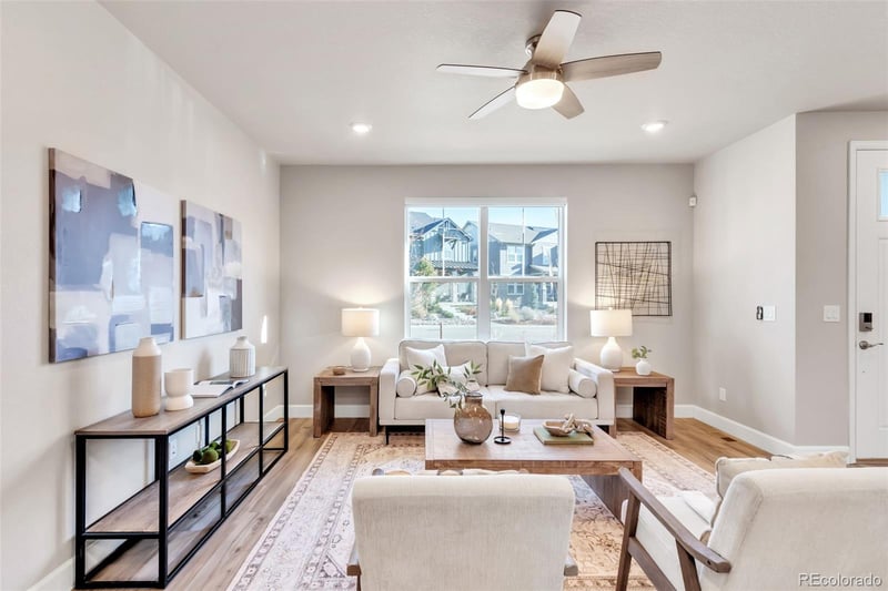 8275 Hunts Peak St, Littleton, CO 80125