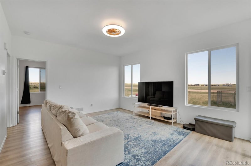 905 Engleby Dr, Colorado Springs, CO 80930