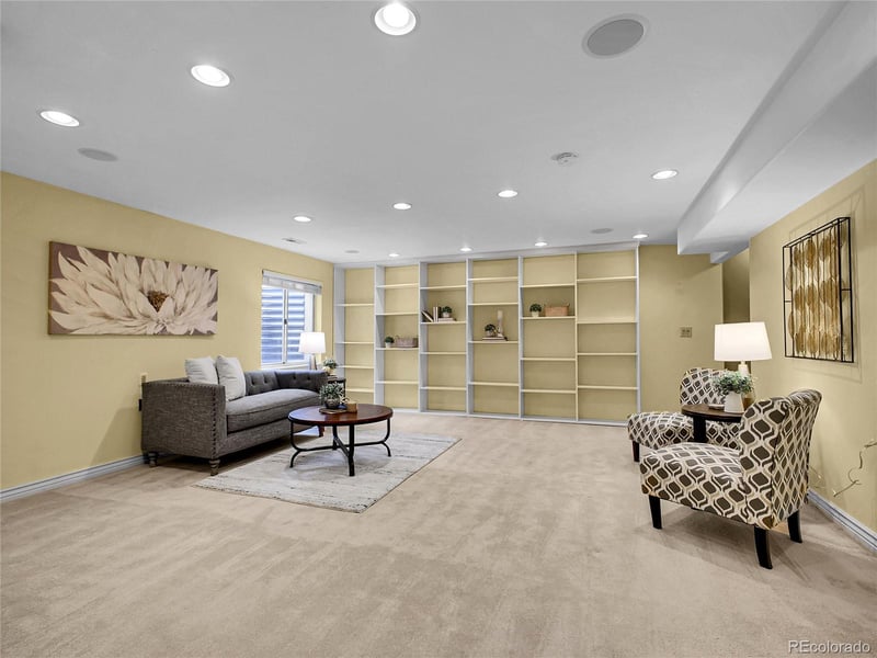 2970 Yampa Way, Aurora, CO 80013