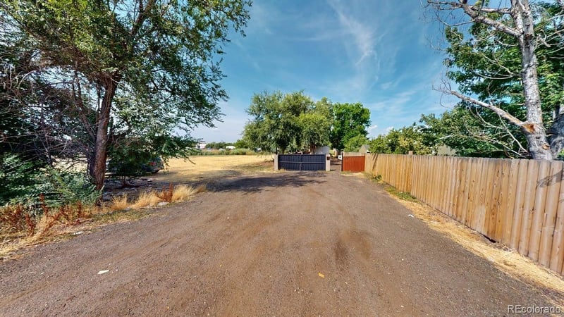 1575 Sable Blvd, Aurora, CO 80011