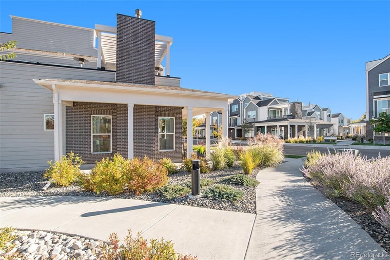 888 Valentia St #16-103, Denver, CO 80247