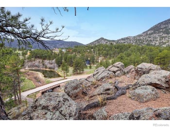 1289 Kiowa Rd, Lyons, CO 80540