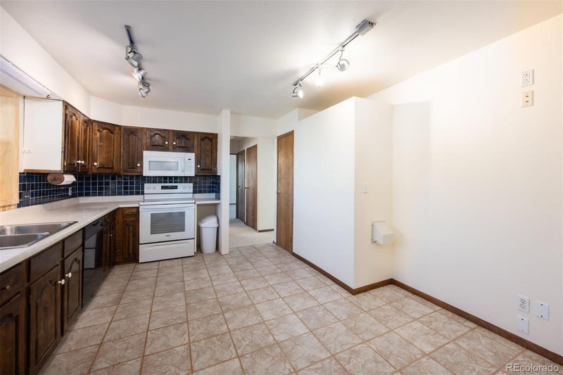 420 Reese Rd, Silverthorne, CO 80498