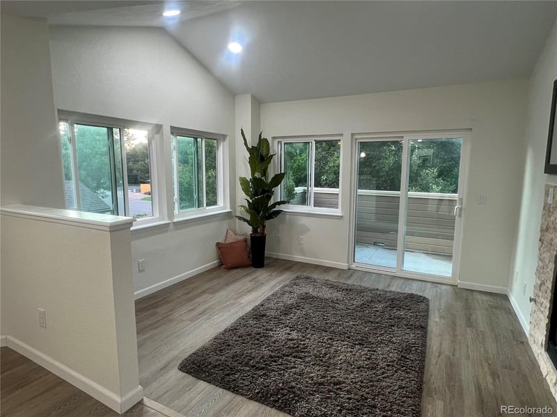 6001 S Yosemite St #E202, Greenwood Village, CO 80111