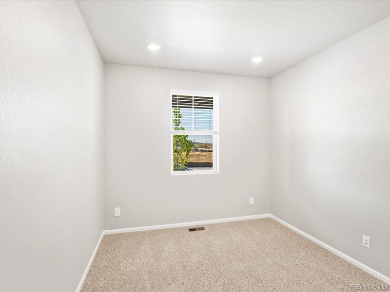 8896 Salida St, Commerce City, CO 80022