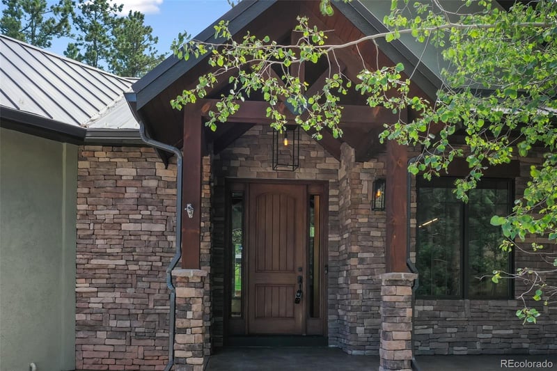 1141 Royal Oak Ct, Woodland Park, CO 80863
