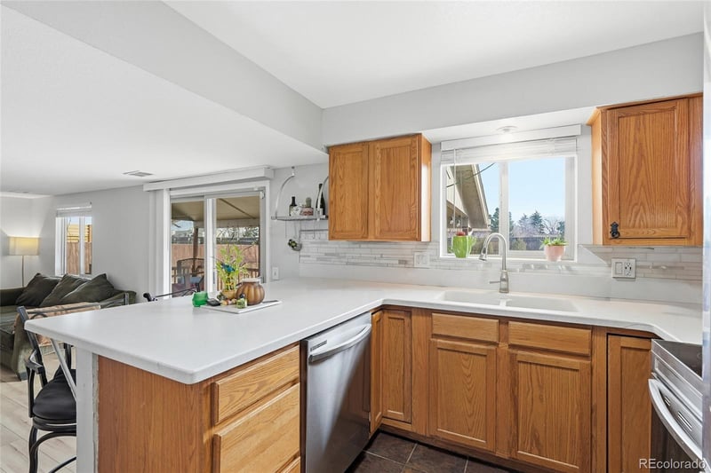 8466 Yarrow St, Arvada, CO 80005