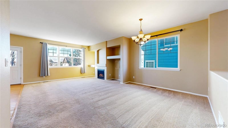 4015 Odessa St, Aurora, CO 80013