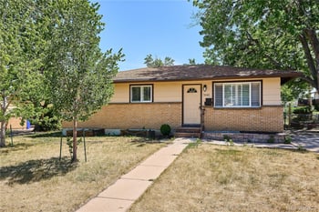 7440 W Oregon Dr, Lakewood, CO 80232