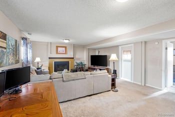 9151 Temple Pl, Littleton, CO 80123