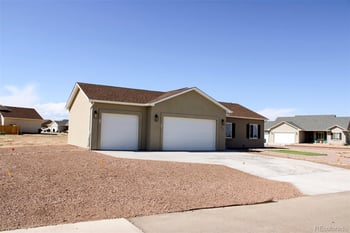 571 Campbell Dr, Pueblo West, CO 81007