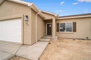 571 Campbell Dr, Pueblo West, CO 81007