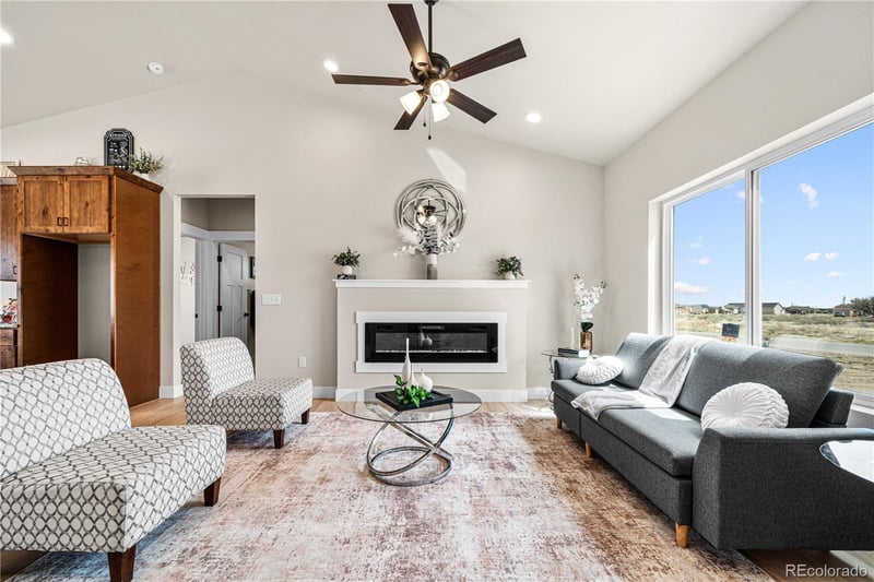 571 Campbell Dr, Pueblo West, CO 81007