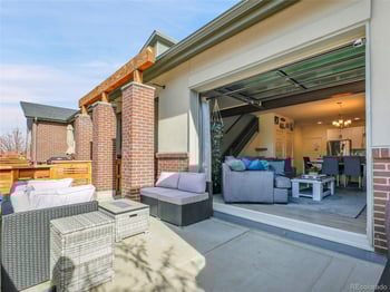 19562 Sunset Cir, Aurora, CO 80015