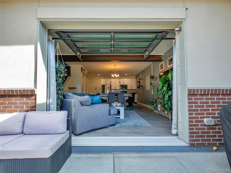 19562 Sunset Cir, Aurora, CO 80015