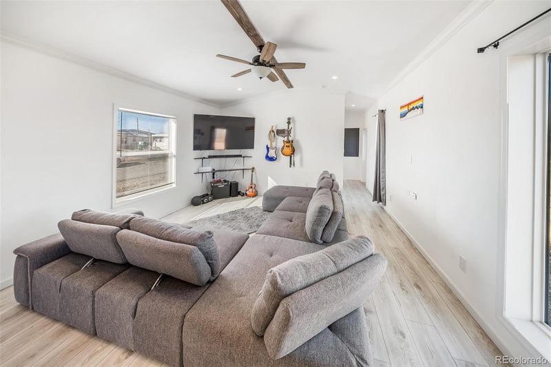 1239 Muddy Dr, Kremmling, CO 80459