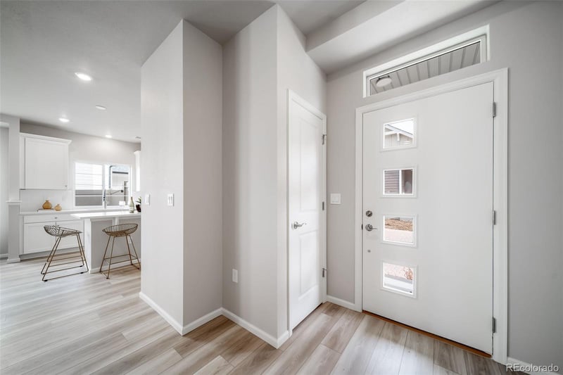 21845 51st Dr, Aurora, CO 80019