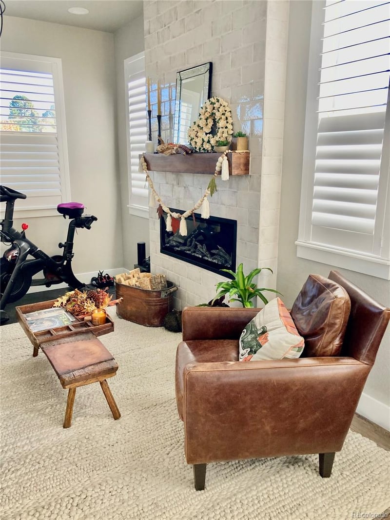 1025 Gilbert St #E, Castle Rock, CO 80104