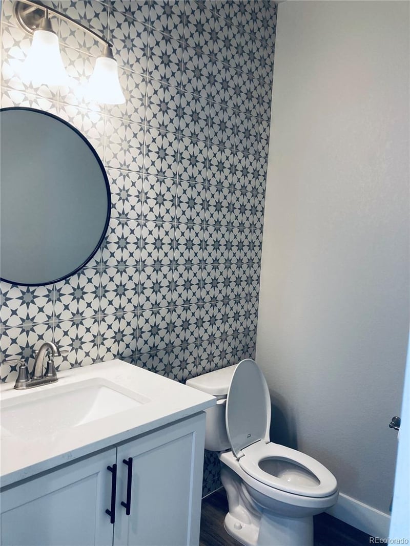 1025 Gilbert St #E, Castle Rock, CO 80104