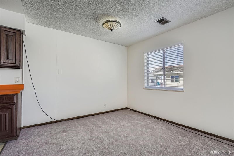 9859 Croke Dr, Denver, CO 80260