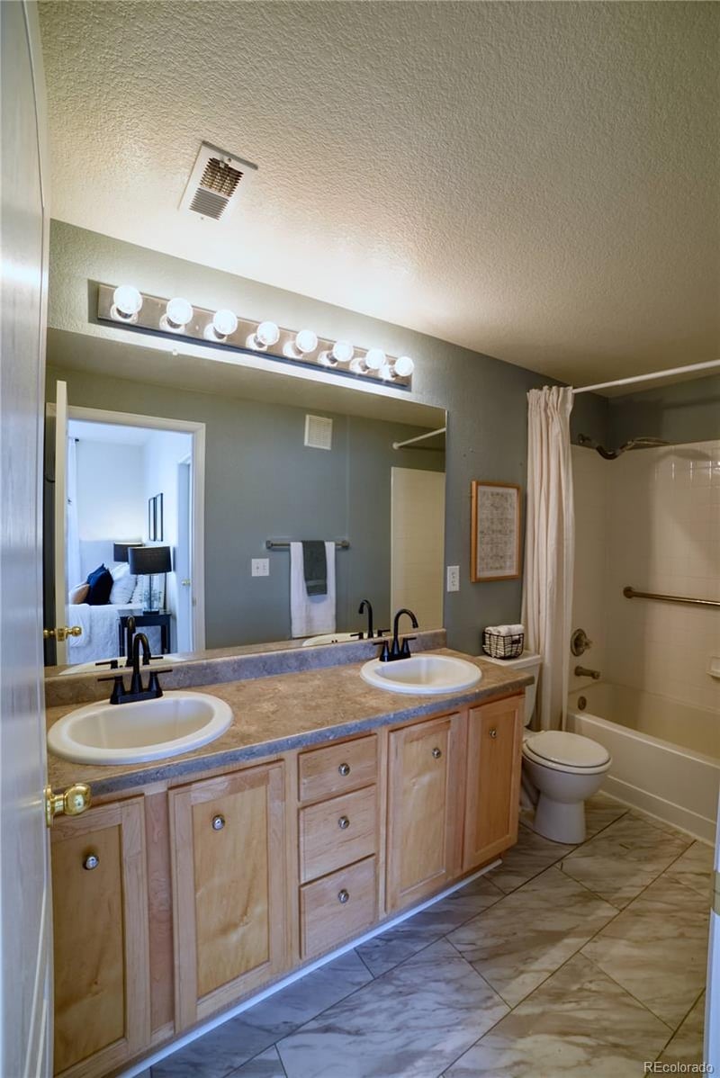 10336 55th Pl #202, Arvada, CO 80002