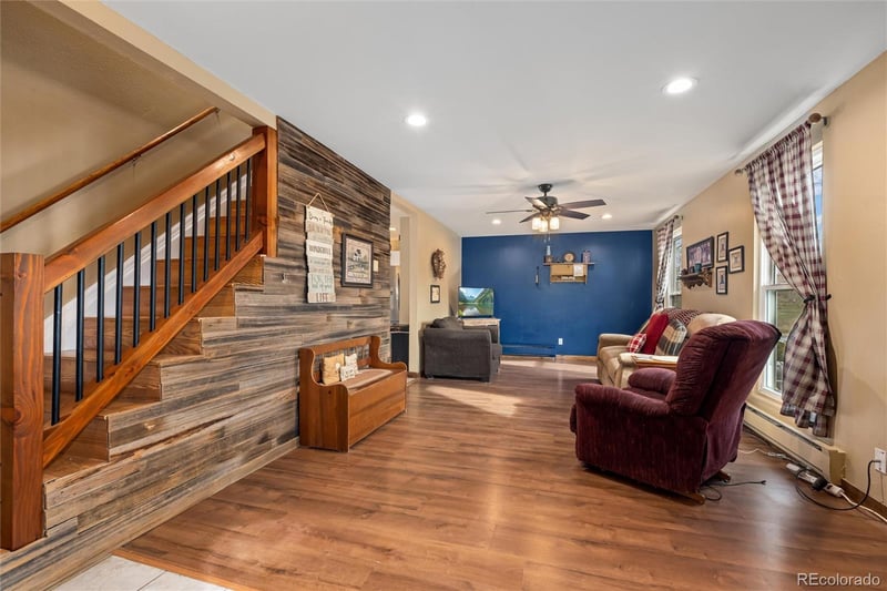 17881 Wyoming Pl, Aurora, CO 80017