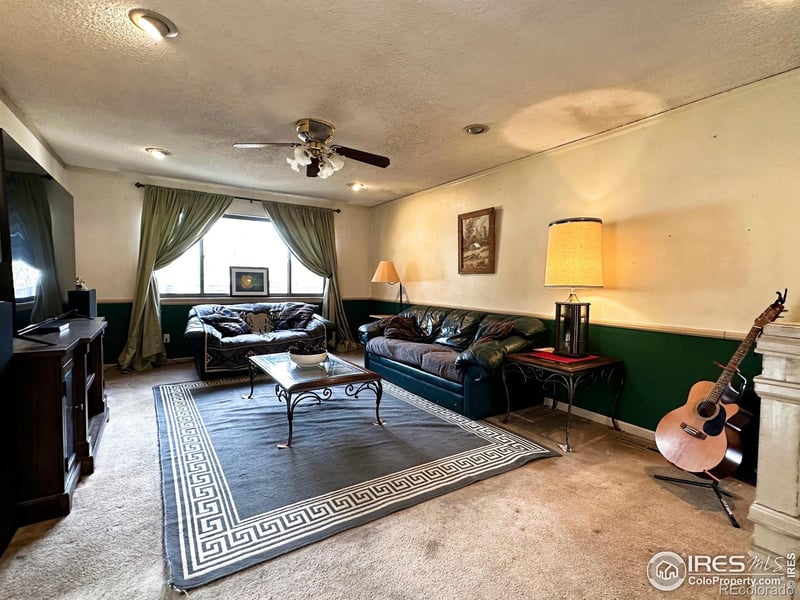 2421 Oleander Ct, Loveland, CO 80538