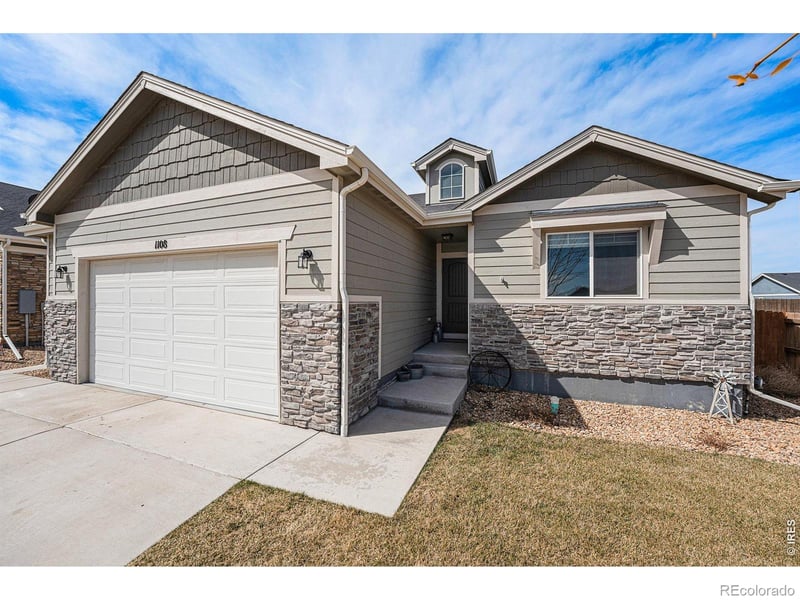 1108 Osprey Way, Wiggins, CO 80654