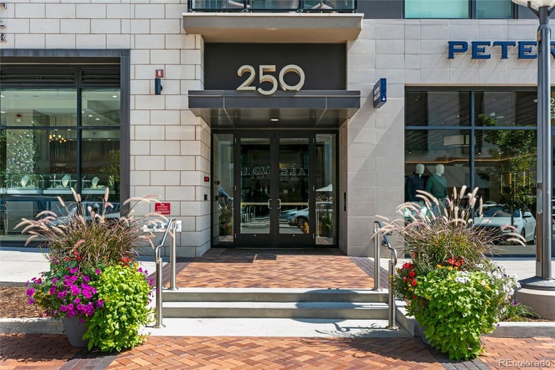250 Columbine St #409, Denver, CO 80206