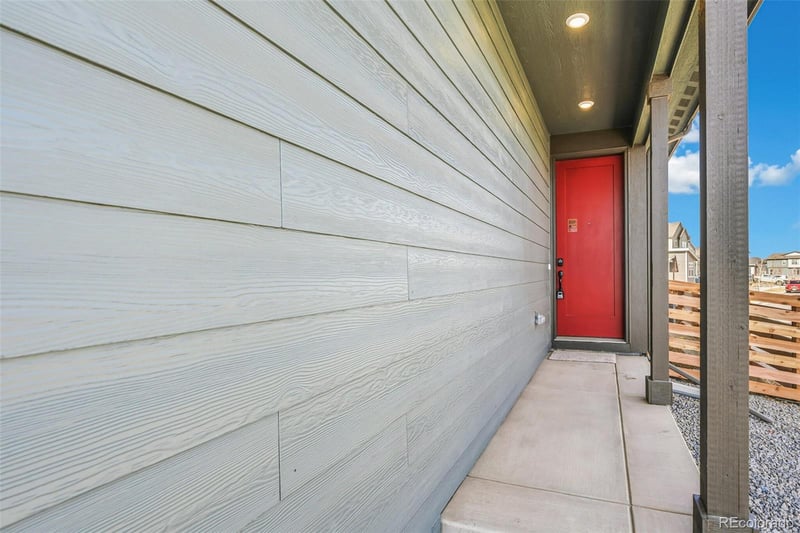 18891 92nd Pl, Commerce, CO 80022