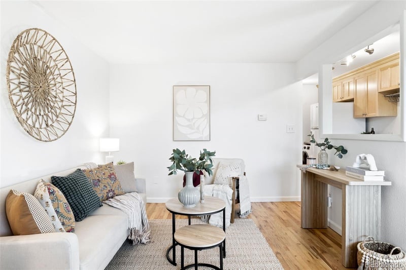 148 S Emerson St #303, Denver, CO 80209
