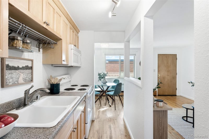 148 S Emerson St #303, Denver, CO 80209