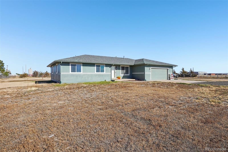 779 E Thomas Ave, Byers, CO 80103
