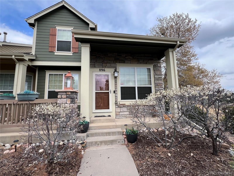 896 Ironspur Ct, Castle Rock, CO 80108