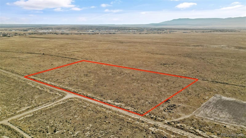 304 Frazierville Dr, Pueblo, CO 81007