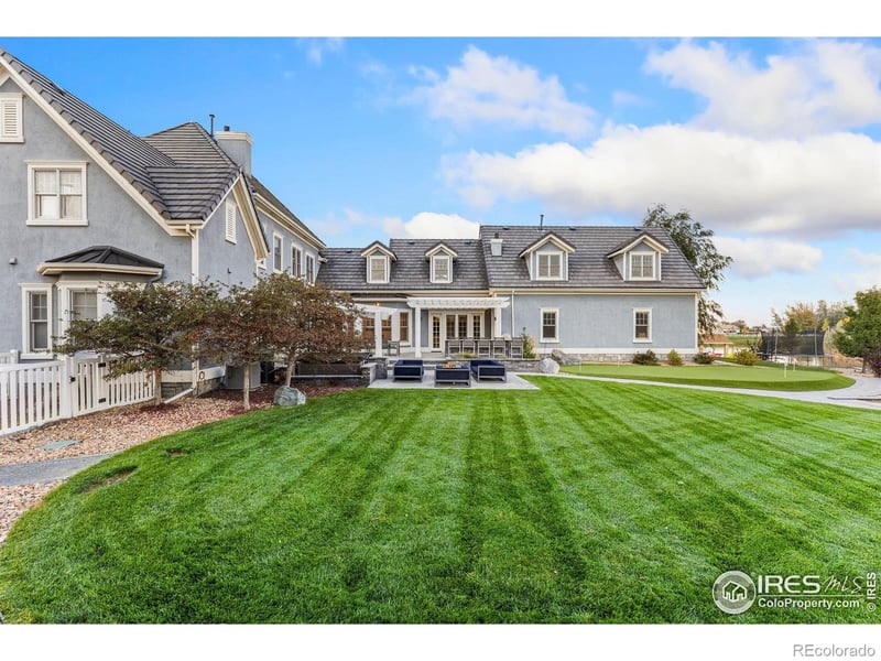 9904 Harbor Dr, Longmont, CO 80504