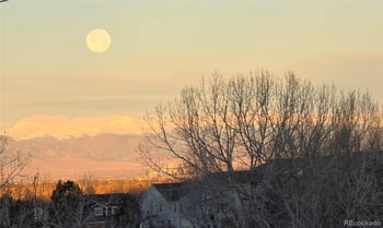 5904 Ukraine St, Aurora, CO 80015