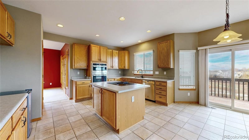 5904 Ukraine St, Aurora, CO 80015