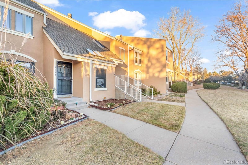 2894 Ursula St, Aurora, CO 80014