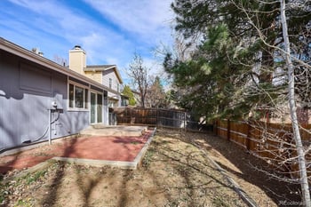 6094 Kingston Cir, Englewood, CO 80111