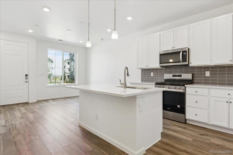 6800 Merseyside Ln, Castle Pines, CO 80108