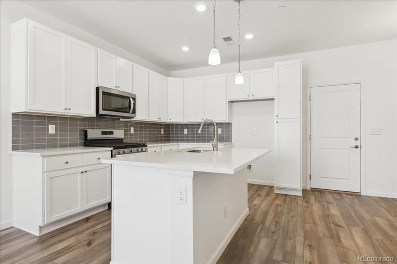 6800 Merseyside Ln, Castle Pines, CO 80108