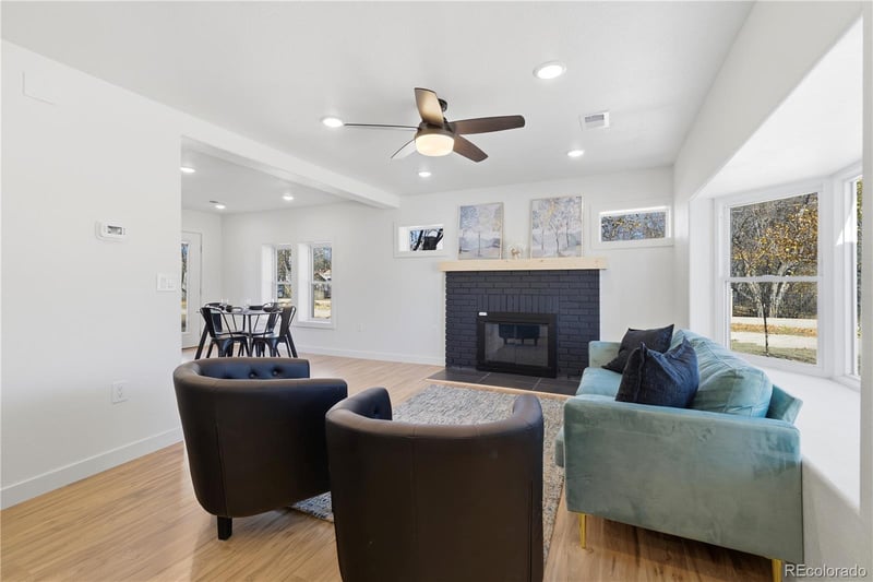 901 Garrison St, Lakewood, CO 80215