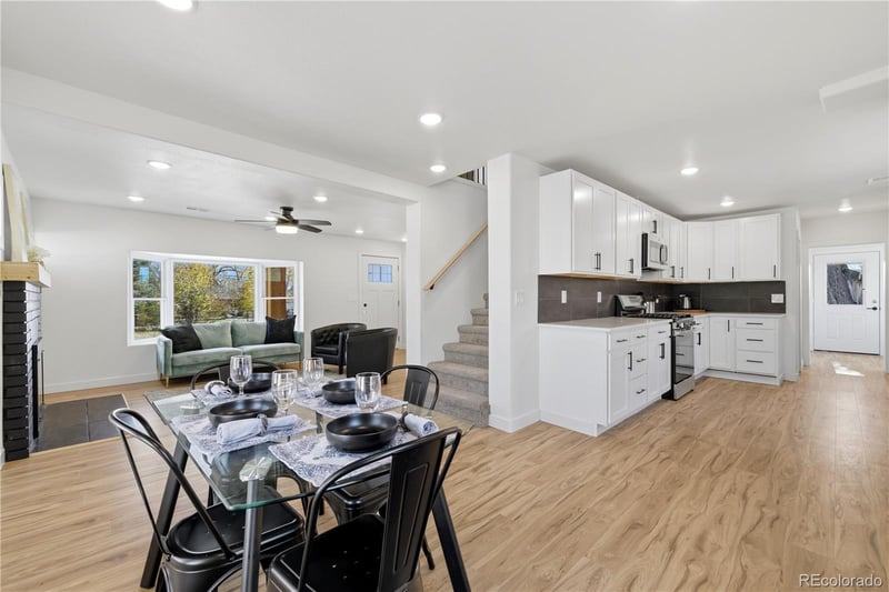 901 Garrison St, Lakewood, CO 80215